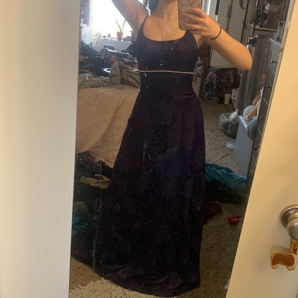 Purple Y2K A-line gown - Picture 10 of 10